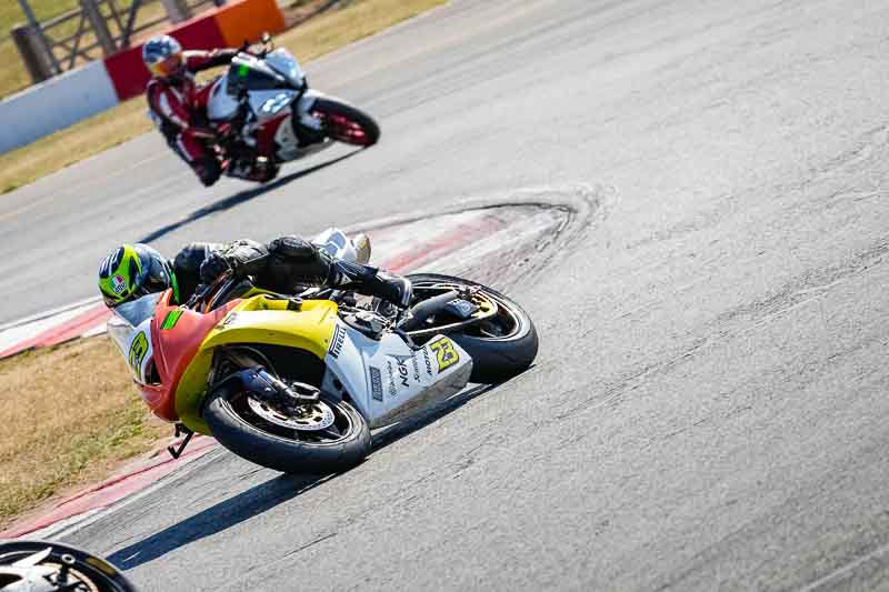 donington no limits trackday;donington park photographs;donington trackday photographs;no limits trackdays;peter wileman photography;trackday digital images;trackday photos